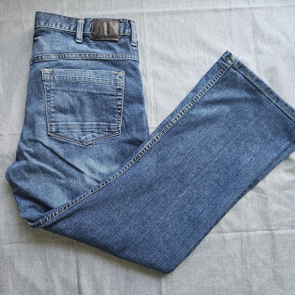 LEE - Men's Dungarees Relaxed Bootcut Fit Jeans 38"W X 30"L Light Blue Denim
